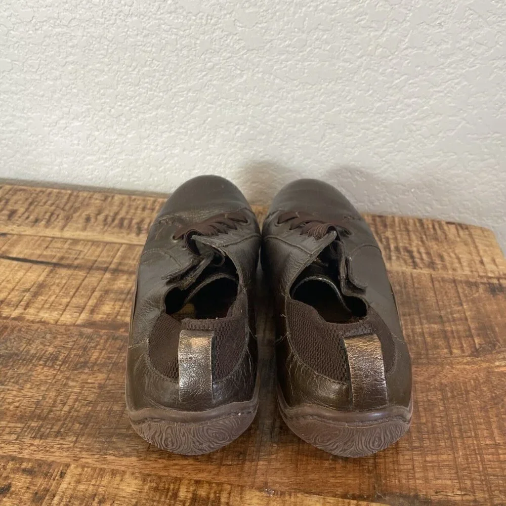 Boc Born Slip On Brown Sneakers Womens Size 8. Tennis Shoes Women Leather Bronze